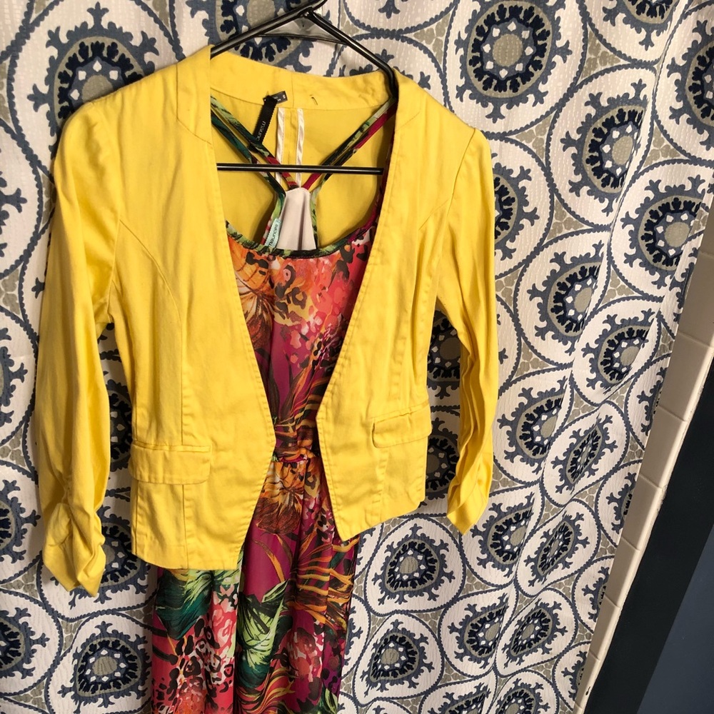 Lady’s dress with complimentary jacket!